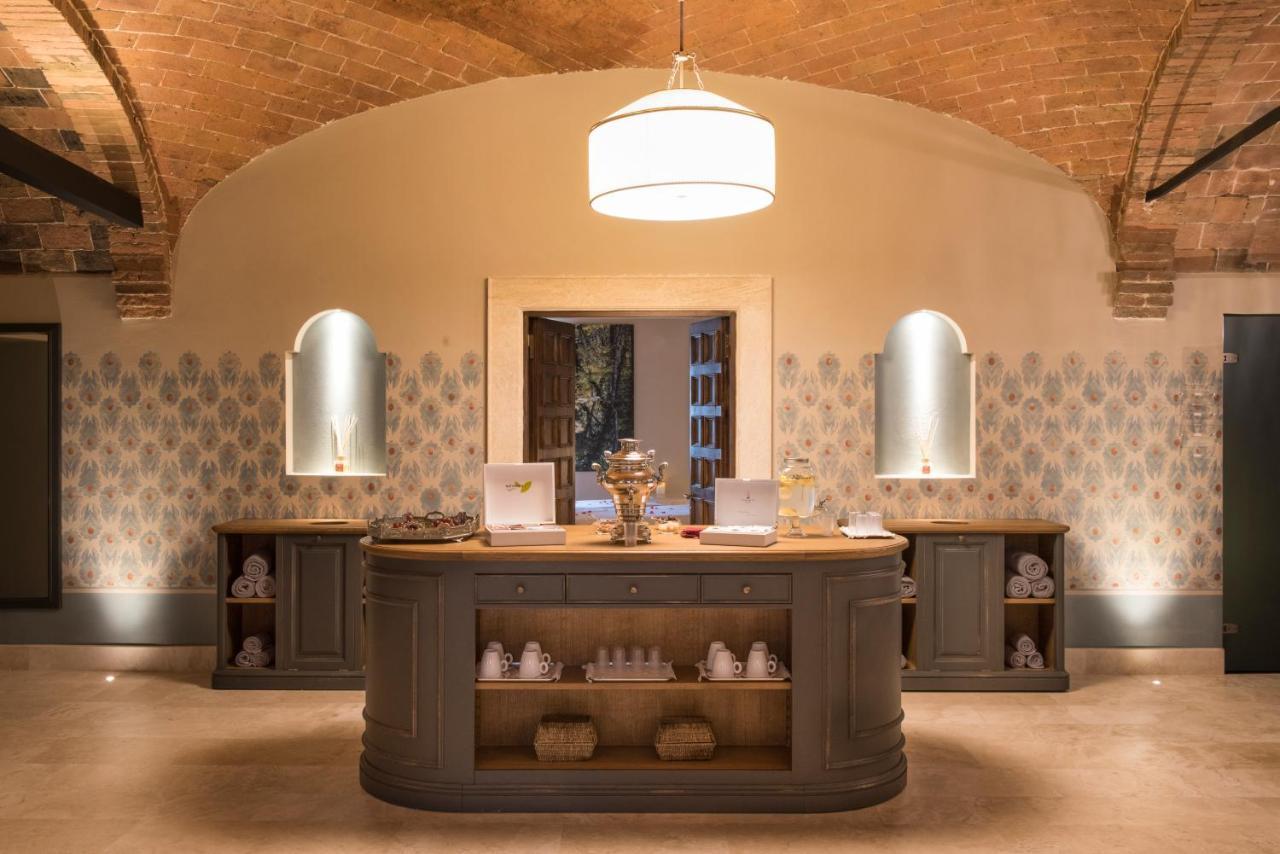 Borgo San Felice Hotell Castelnuovo Berardenga Exteriör bild